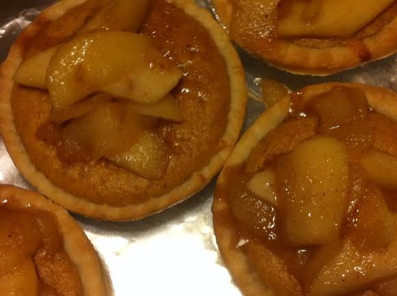mini butternut squash pie