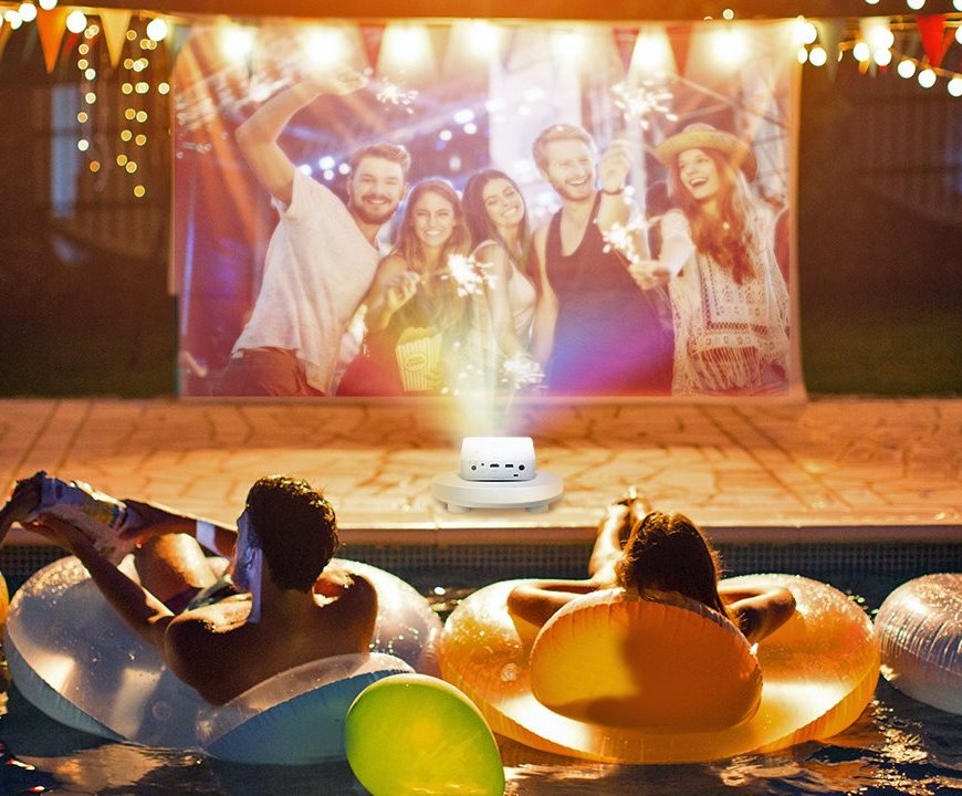 Backyard-Movie-Night